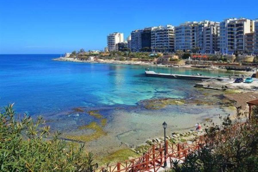 Modern Family Holiday Retreat In Gzira Sliema Luaran gambar