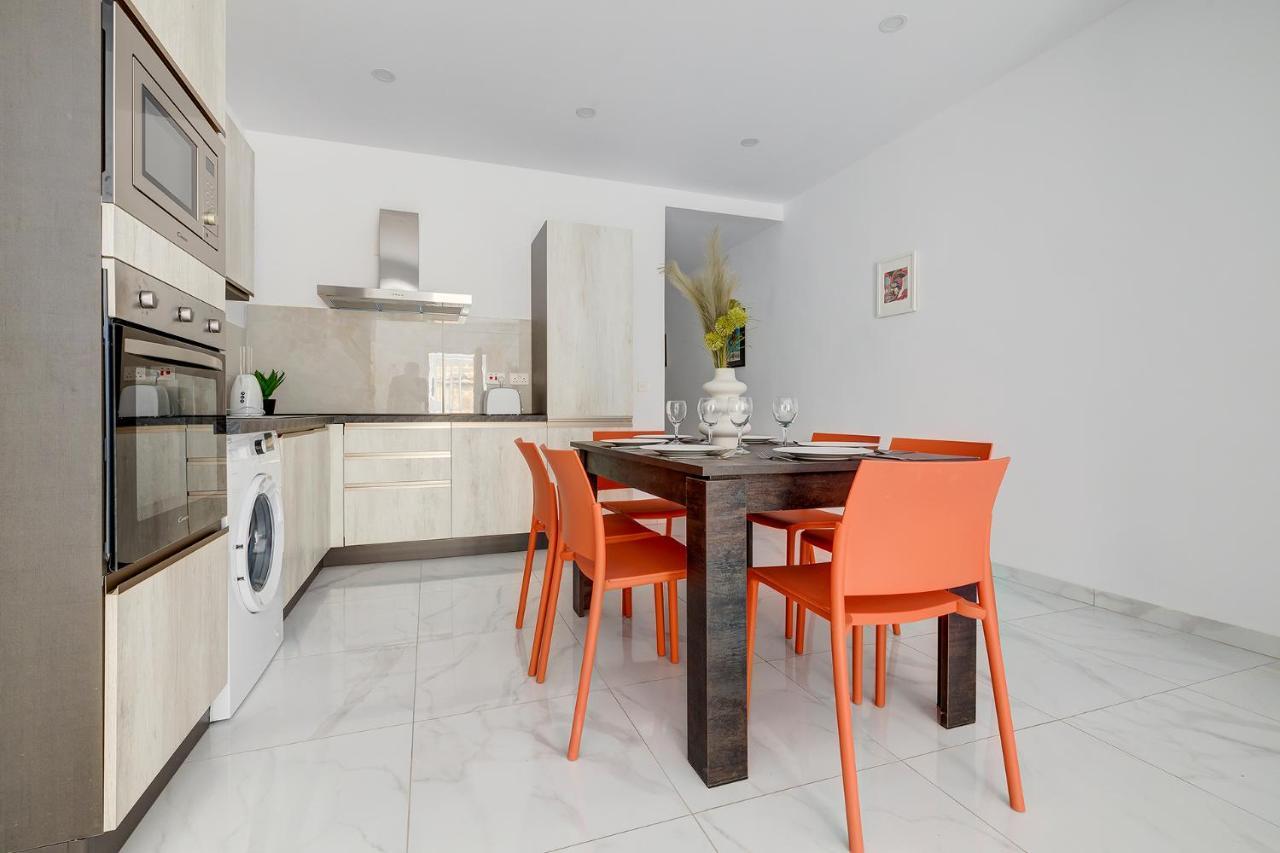 Modern Family Holiday Retreat In Gzira Sliema Luaran gambar