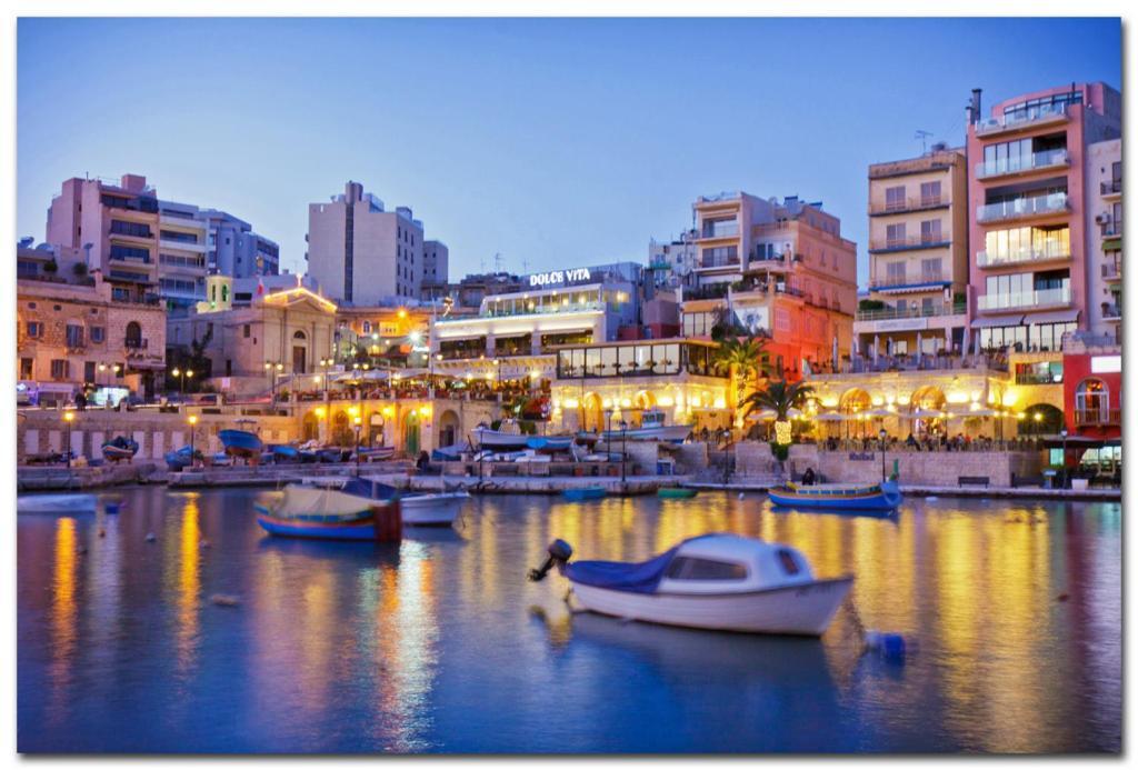 Modern Family Holiday Retreat In Gzira Sliema Luaran gambar