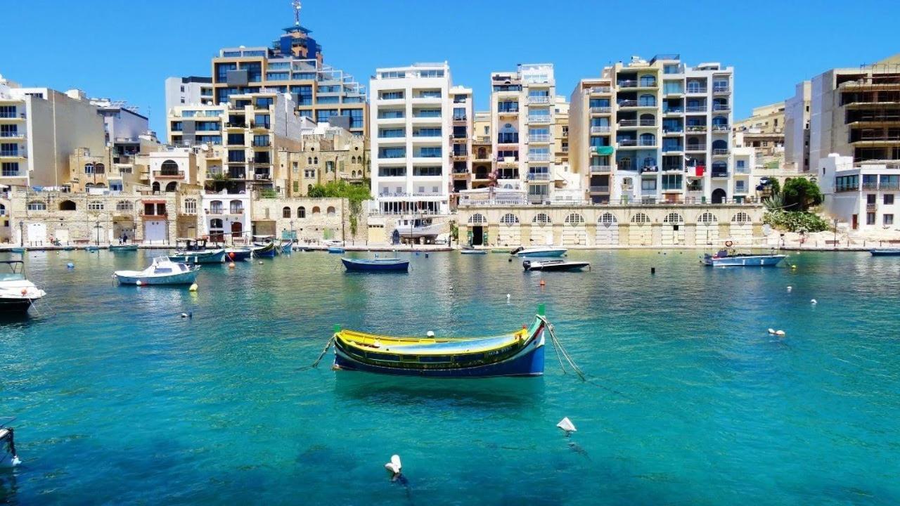 Modern Family Holiday Retreat In Gzira Sliema Luaran gambar