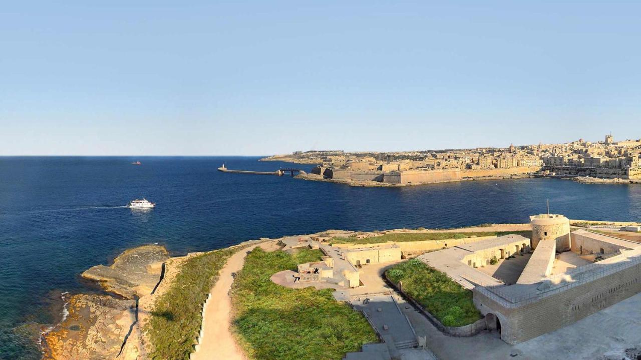 Modern Family Holiday Retreat In Gzira Sliema Luaran gambar
