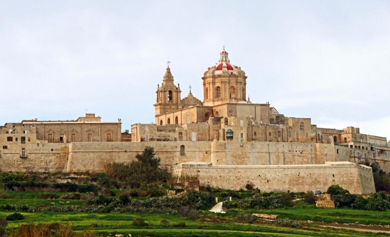 Modern Family Holiday Retreat In Gzira Sliema Luaran gambar