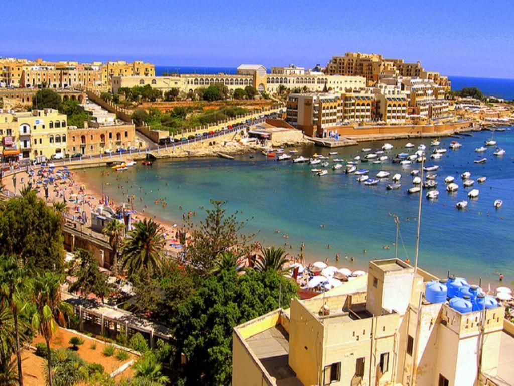 Modern Family Holiday Retreat In Gzira Sliema Luaran gambar