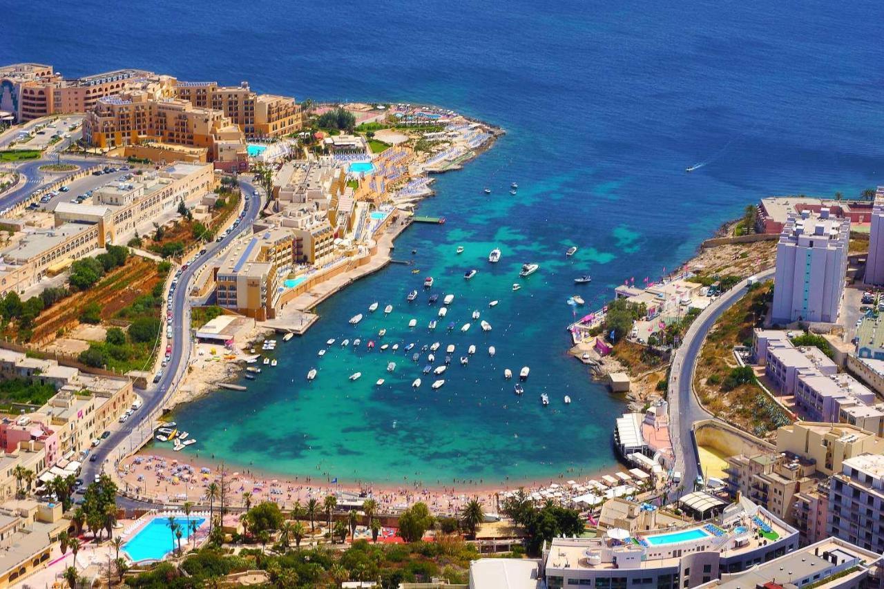 Modern Family Holiday Retreat In Gzira Sliema Luaran gambar
