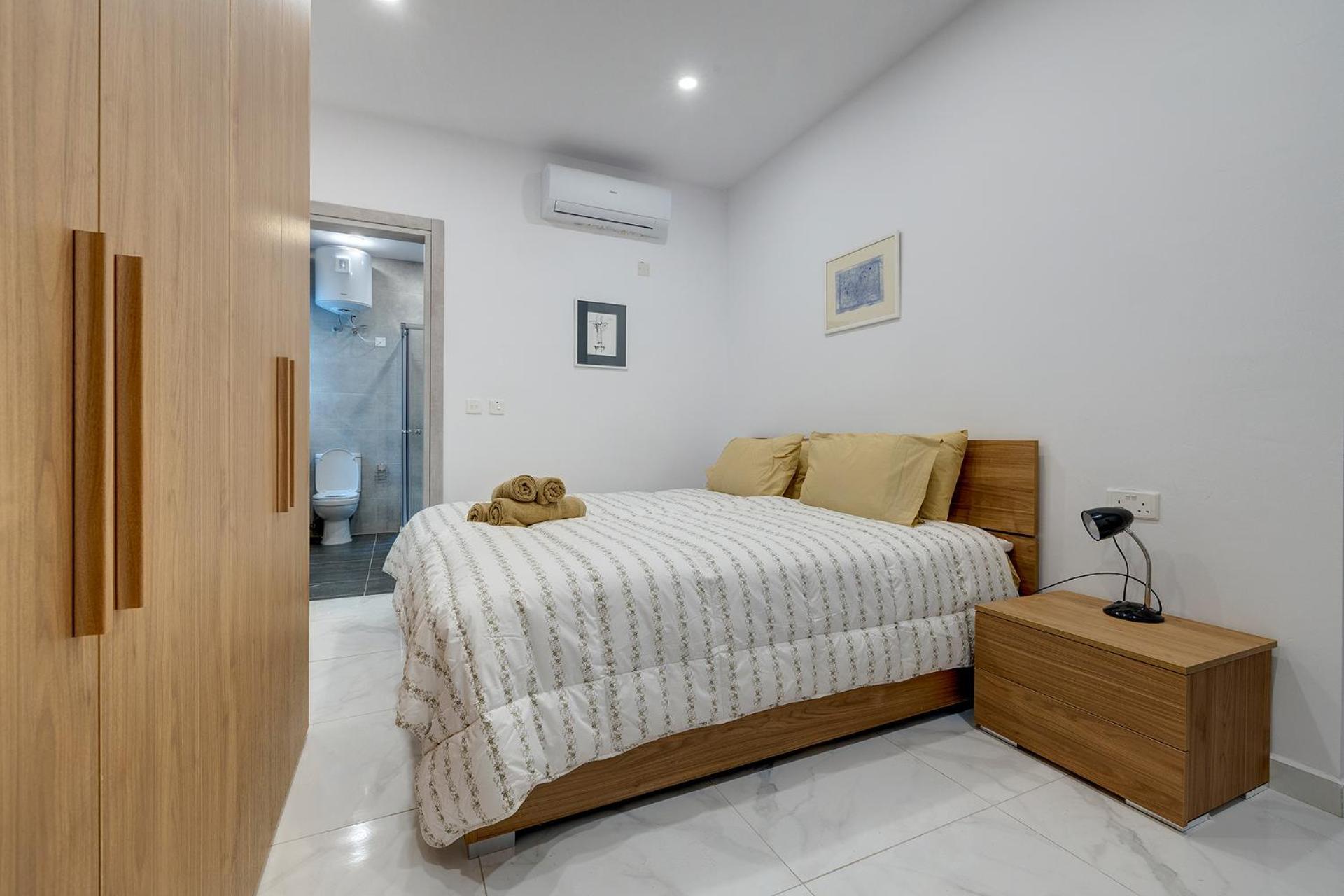 Modern Family Holiday Retreat In Gzira Sliema Luaran gambar